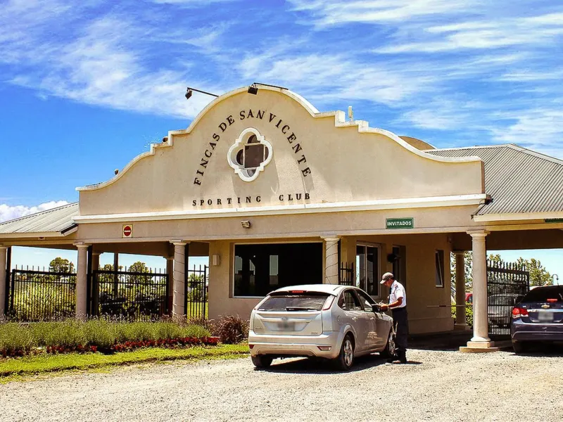 Fincas de San Vicente, el country donde está viviendo Martín Insaurralde