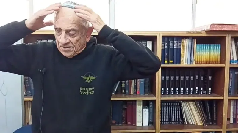 Ezra Yachin fue parte de la organización paramilitar Lehi en los tiempos de la creación del estado de Israel. (Foto: captura de video MeirTV).