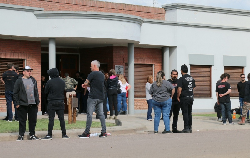 La muerte de Iorio: amigos y fans fueron al velatorio