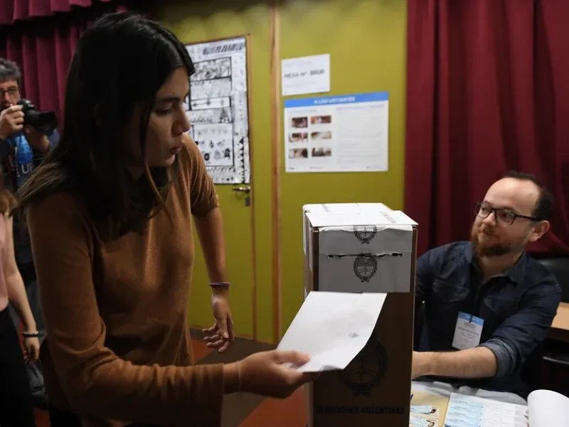 El domingo 19 de noviembre, la ciudadanía volverá a acudir a las urnas para definir quién será el próximo Presidente de la Nación (Maximiliano Luna)