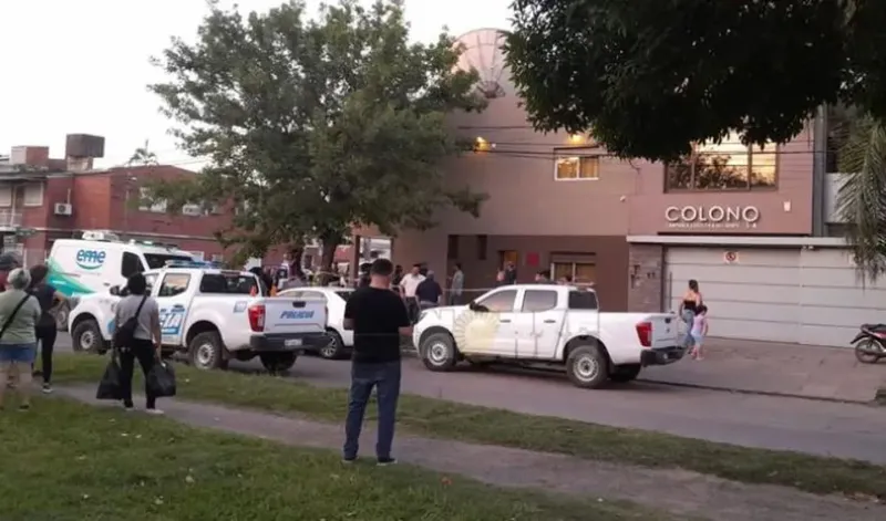 La escena del crimen, en la esquina de avenida Lavalle y Pueyrredón. (Foto: gentileza Diario Norte)