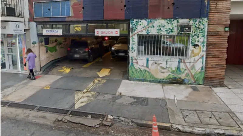 El hecho ocurrió en un garaje de Recoleta. (Foto: Google Street View)