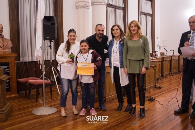 Rotary Coronel Suárez reconoció a los mejores compañeros de las escuelas primarias