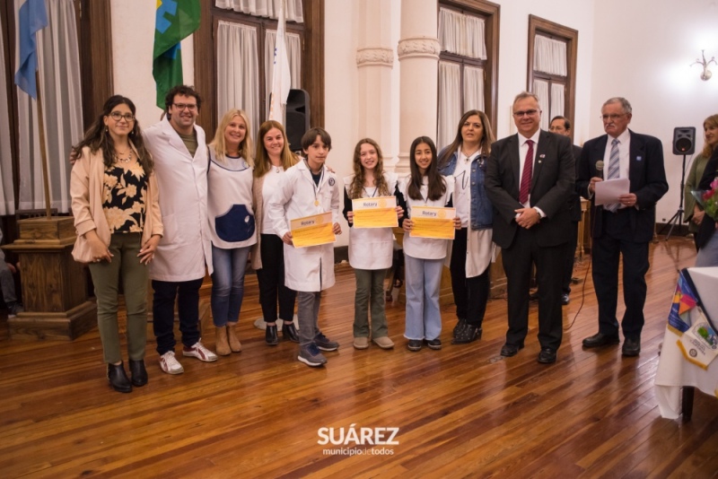 Rotary Coronel Suárez reconoció a los mejores compañeros de las escuelas primarias