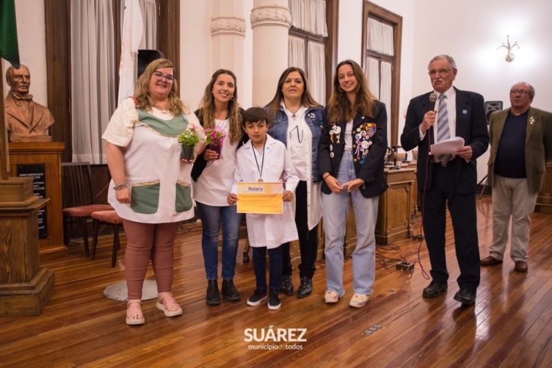 Rotary Coronel Suárez reconoció a los mejores compañeros de las escuelas primarias