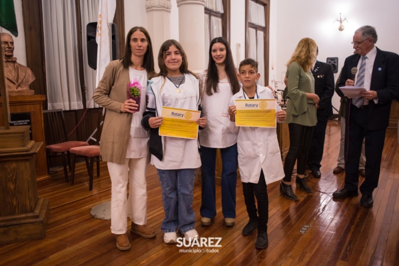 Rotary Coronel Suárez reconoció a los mejores compañeros de las escuelas primarias