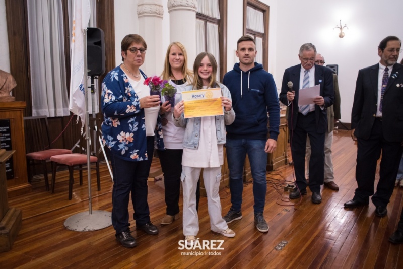 Rotary Coronel Suárez reconoció a los mejores compañeros de las escuelas primarias