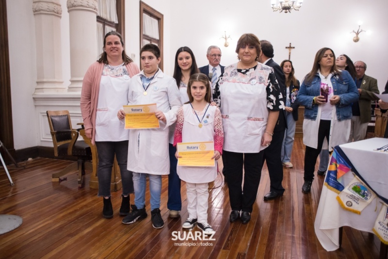 Rotary Coronel Suárez reconoció a los mejores compañeros de las escuelas primarias