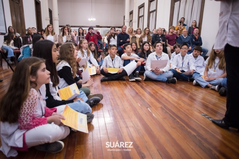 Rotary Coronel Suárez reconoció a los mejores compañeros de las escuelas primarias