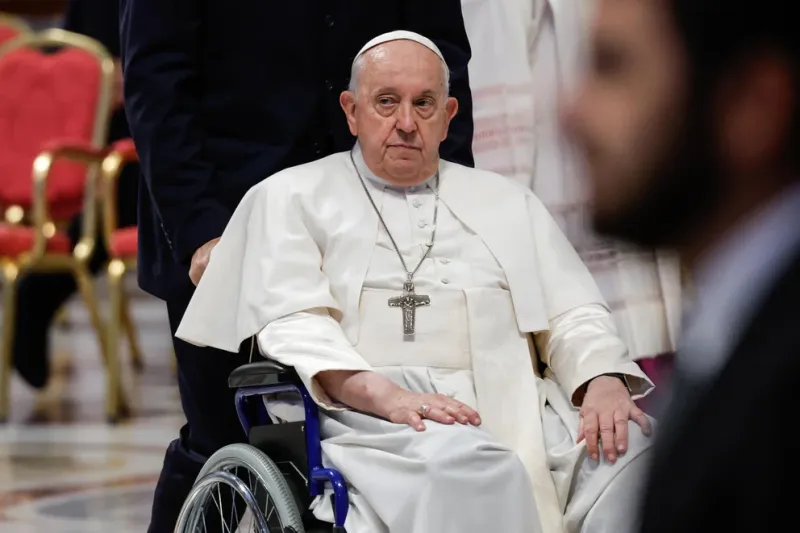 El papa dijo que prefería no leer el discurso que tenía preparado al recibir a miembros de la Conferencia de rabinos europeos (EFE/EPA/GIUSEPPE LAMI)