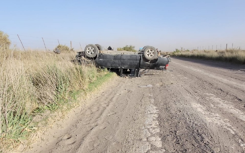 Villalonga: Volcó con su camioneta y murió en el hospital