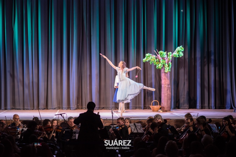 Cultura: Alicia en el país de las maravillas y una obra que deslumbró al público suarense