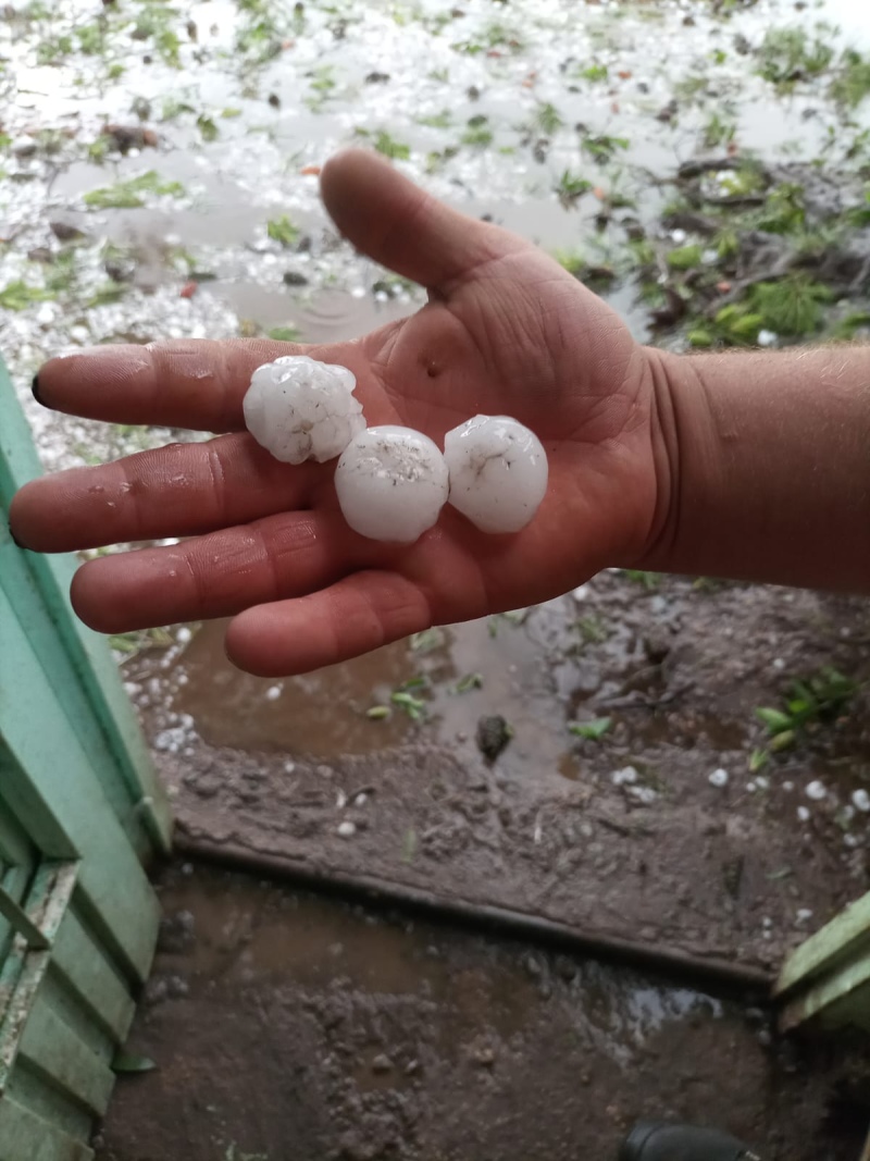 Tremendo temporal y granizada en Cascada