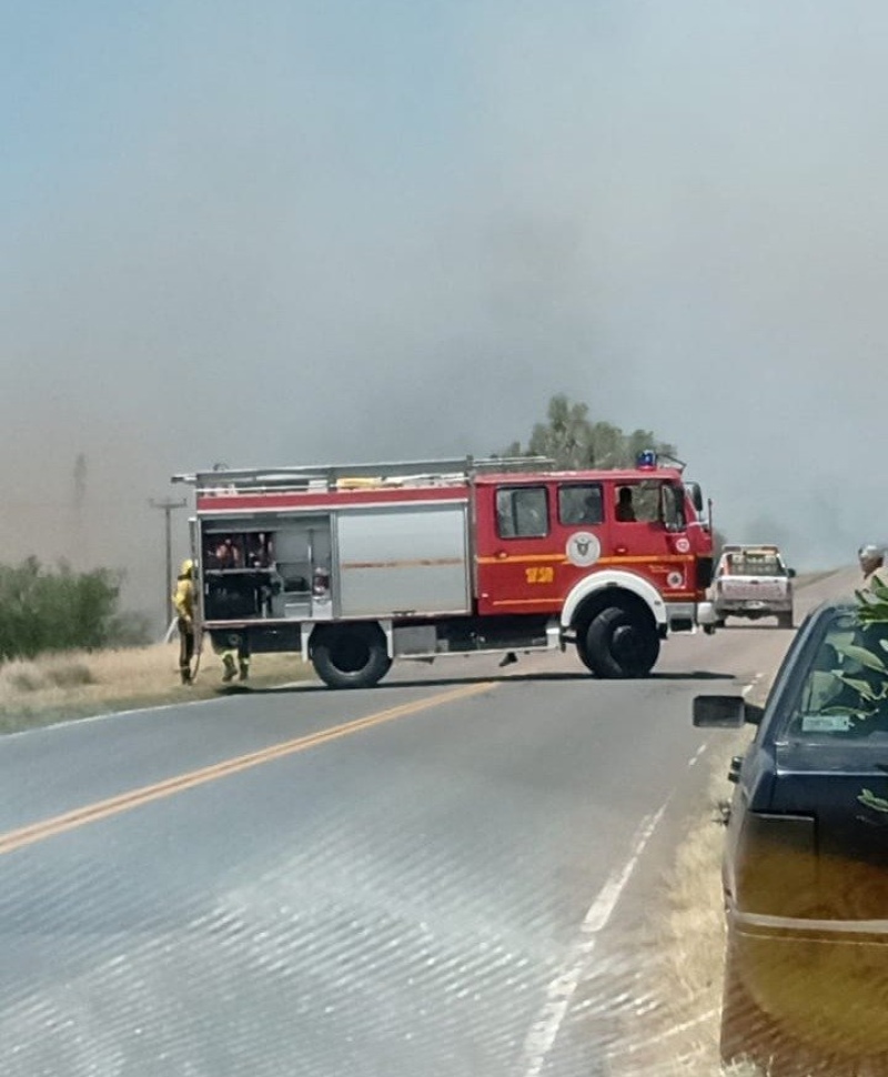 Controlaron el incendio en la Comarca Serrana y habilitaron el paso en la ruta 72