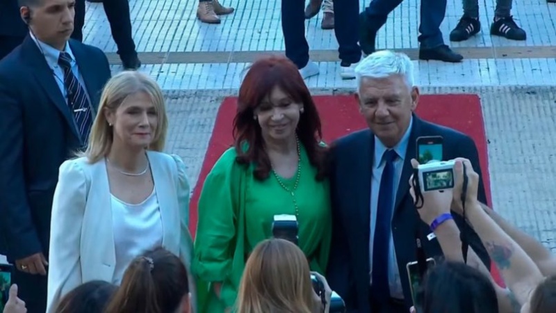  Magario, Cristina Kirchner y Dichiara