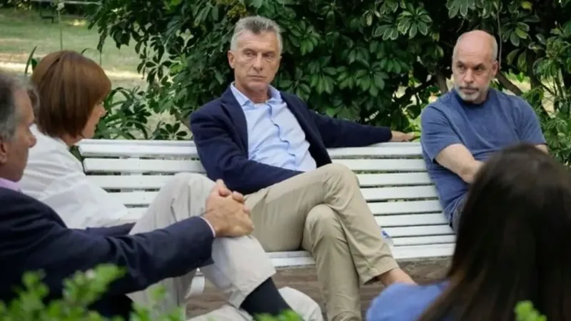 Bullrich, Macri, Larreta y Vidal (en la pantalla), en un encuentro del PRO. Foto: archivo