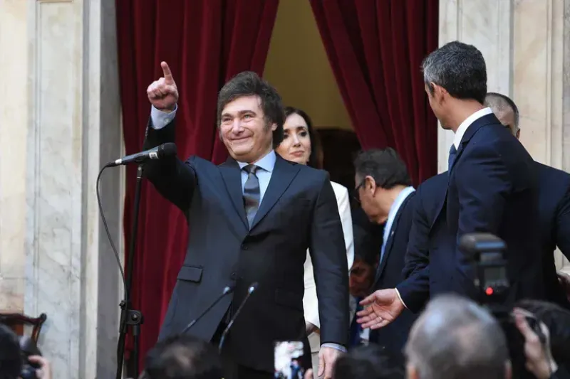 Javier Milei junto a Victoria Villaruel y Martín Menem, los principales negociadores en el Congreso (Senado Argentina)