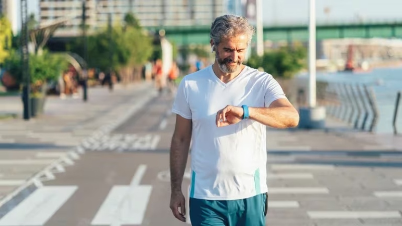  Las personas deberían estar al aire libre entre 1 y 2,5 horas cada día para prevenir insuficiencia cardíaca (Getty)