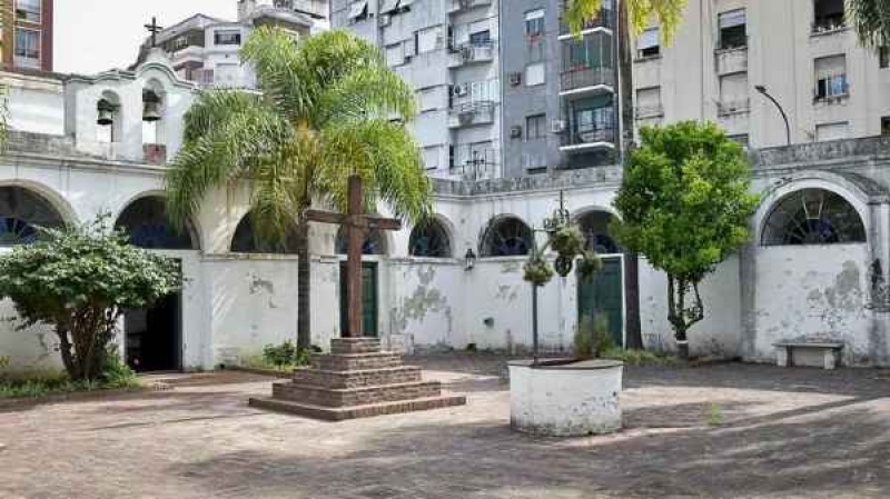  Uno de los patios de la Santa Casa de Ejercicios Espirituales construida por Mama Antula en Buenos Aires (Gustavo Gavotti)