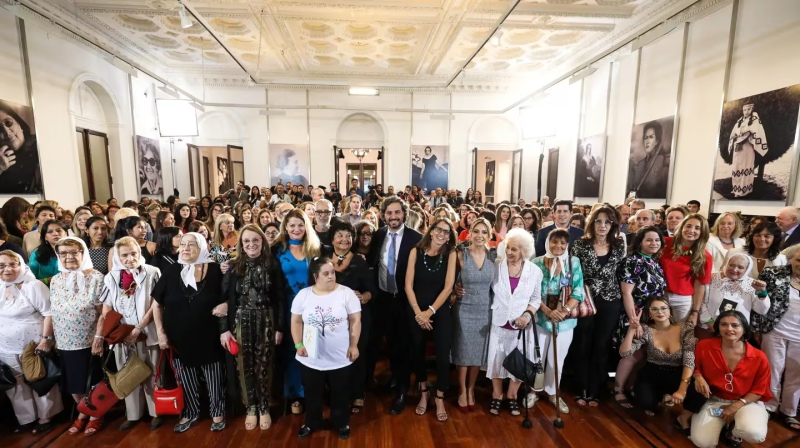 En 2019, el gobierno de Alberto Fernández reinauguró el Salón de las Mujeres Argentinas del Bicentenario. (Foto: Presidencia).