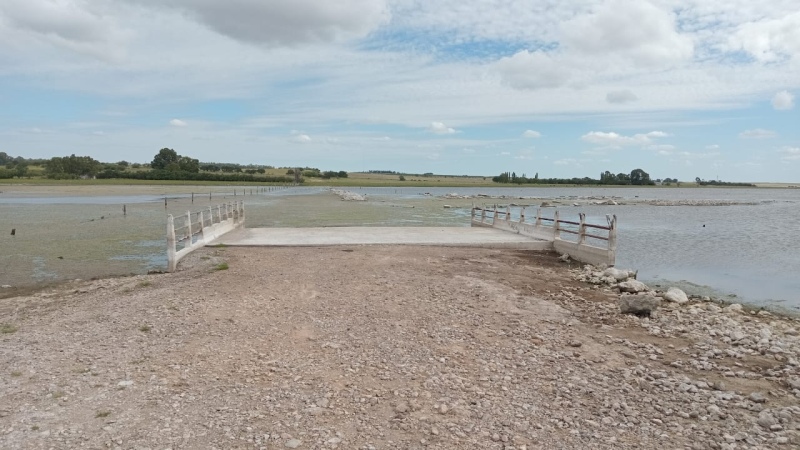 Preocupa la baja de la laguna de Puan