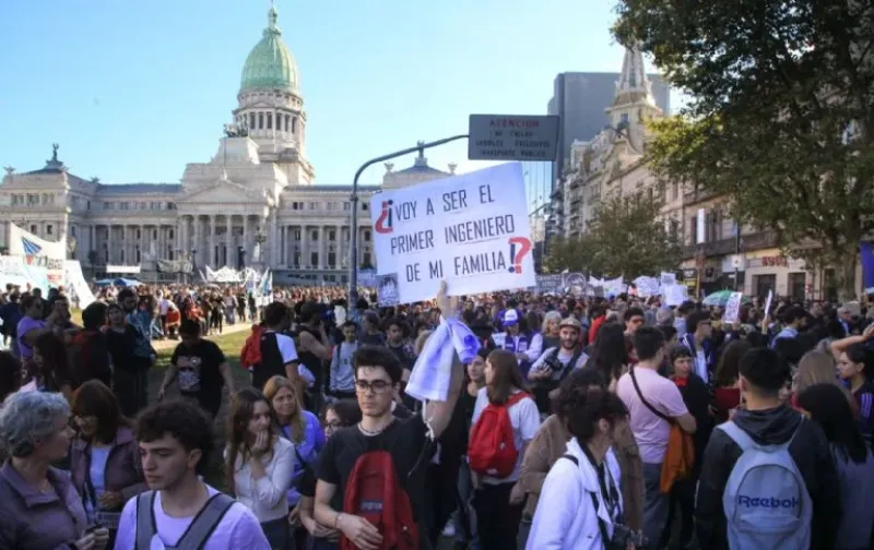  Los manifestantes marcharon de Congreso a Plaza de Mayo.