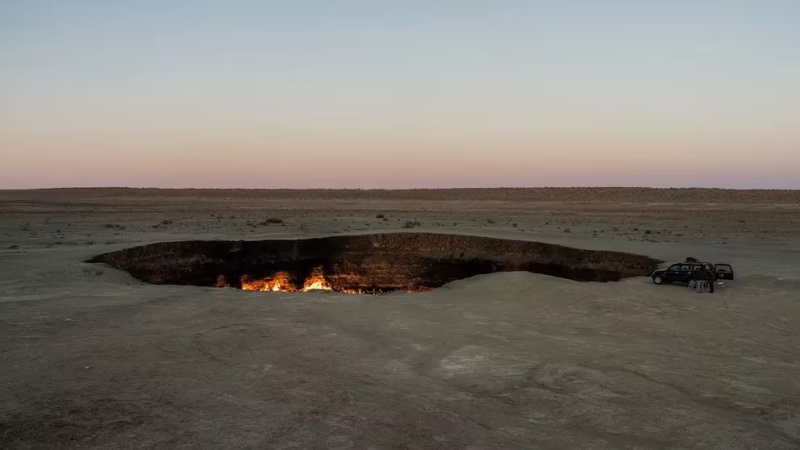  La ”Puerta del Infierno” atrae a turistas y científicos con su impresionante espectáculo de llamas. (Getty Images)